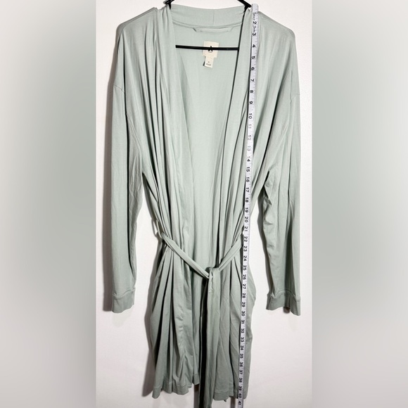 Amazon Women's Light Green Robe - Picture 10 of 13